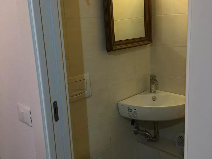 Immagine 23 di Attività commerciale in vendita  in Via Salicello 15 a Castelnuovo Magra