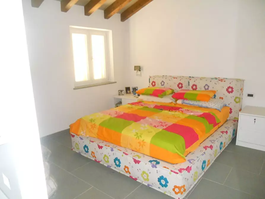 Immagine 59 di Casa semindipendente in vendita  a Castelnuovo Magra