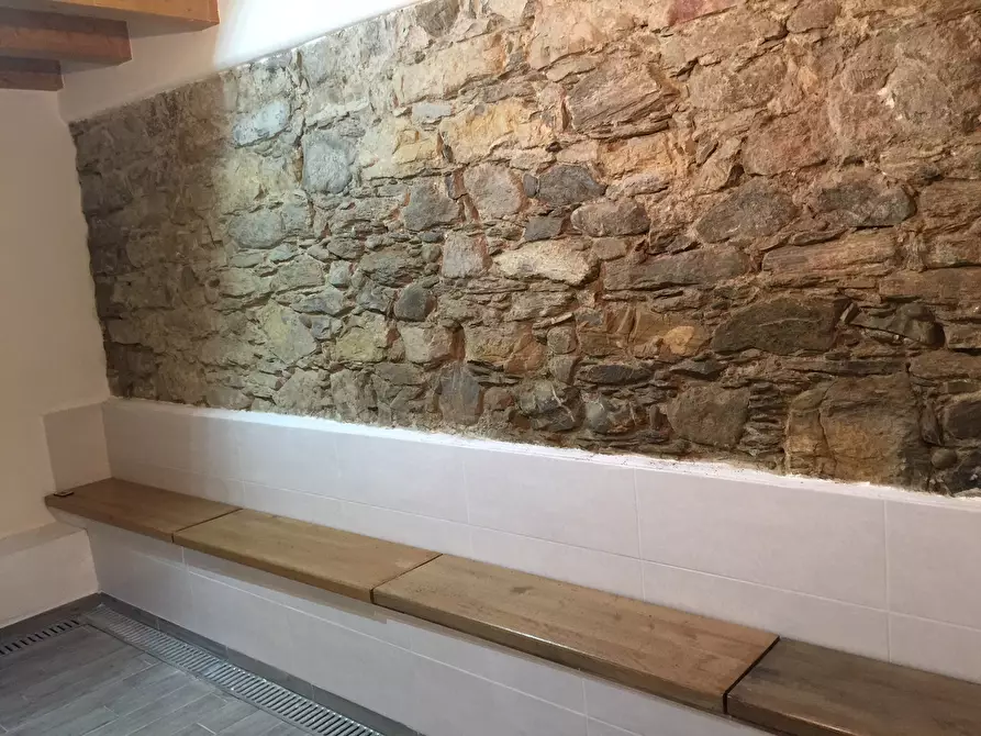 Immagine 21 di Attività commerciale in vendita  in Via Salicello 15 a Castelnuovo Magra