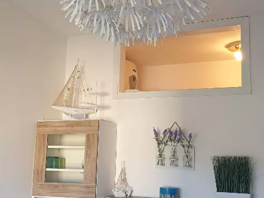 Immagine 4 di Bilocale in vendita  in Via Brigate Partigiane 9 a Sarzana