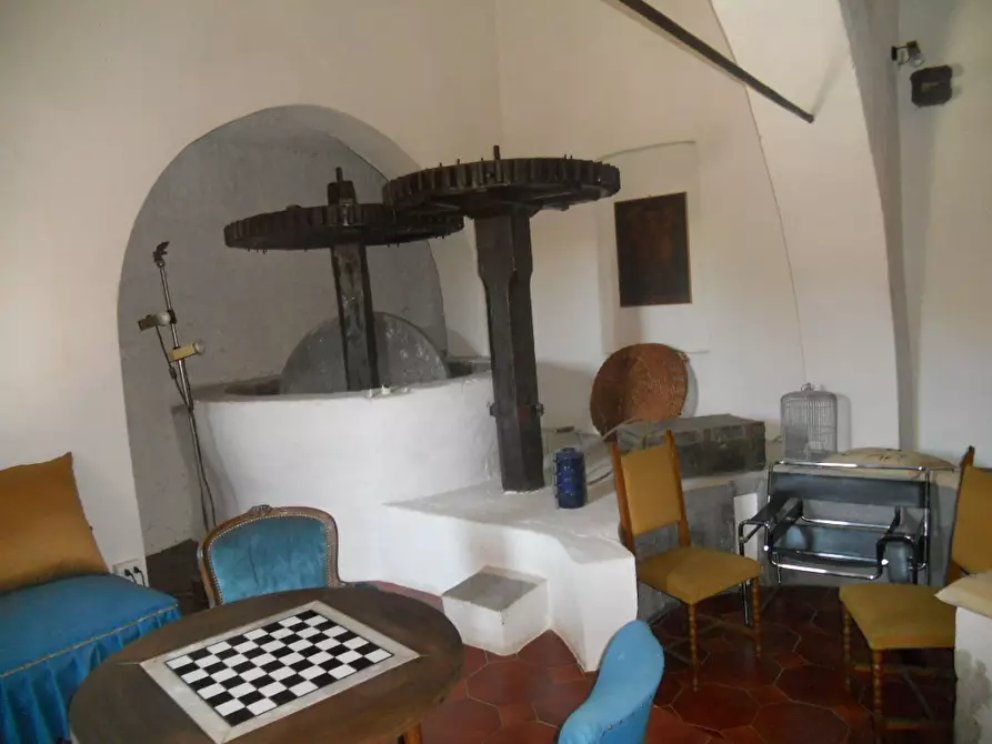 Immagine 37 di Rustico / casale in vendita  a Castelnuovo Magra