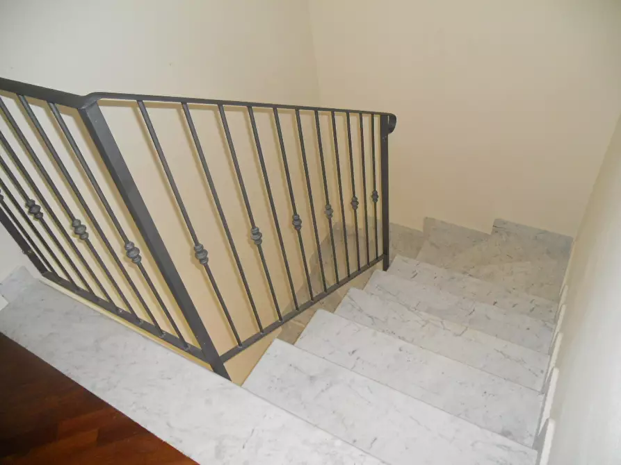 Immagine 40 di Terratetto in vendita  in Via Carbonara 33 a Castelnuovo Magra