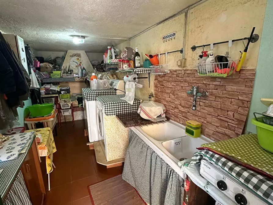 Immagine 40 di Villa in vendita  in Via della Resistenza 38 a Castelnuovo Magra