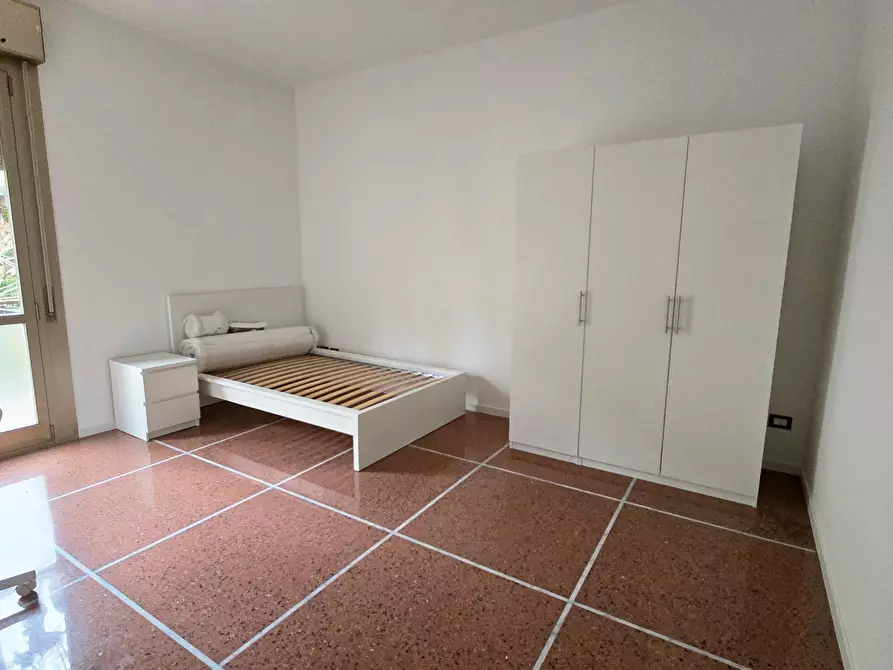 Immagine 9 di Quadrilocale in affitto  a Bologna