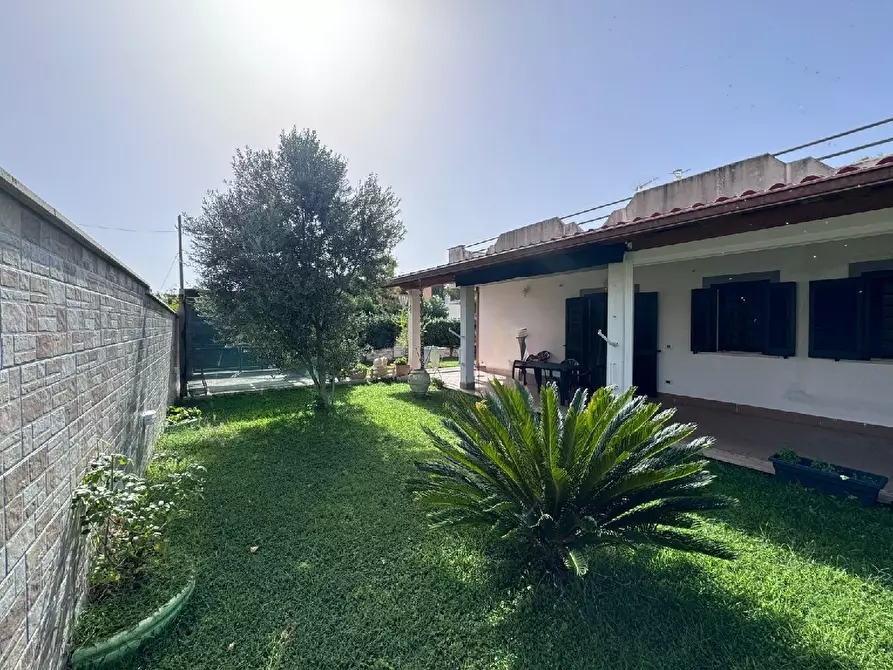 Immagine 1 di Casa bifamiliare in vendita  in Via Africa Orientale 43 a San Felice Circeo