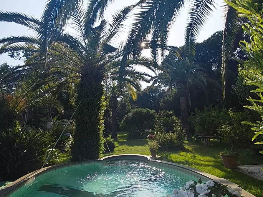 Immagine 3 di Casa bifamiliare in vendita  in Via Caterattino 30 a Sabaudia