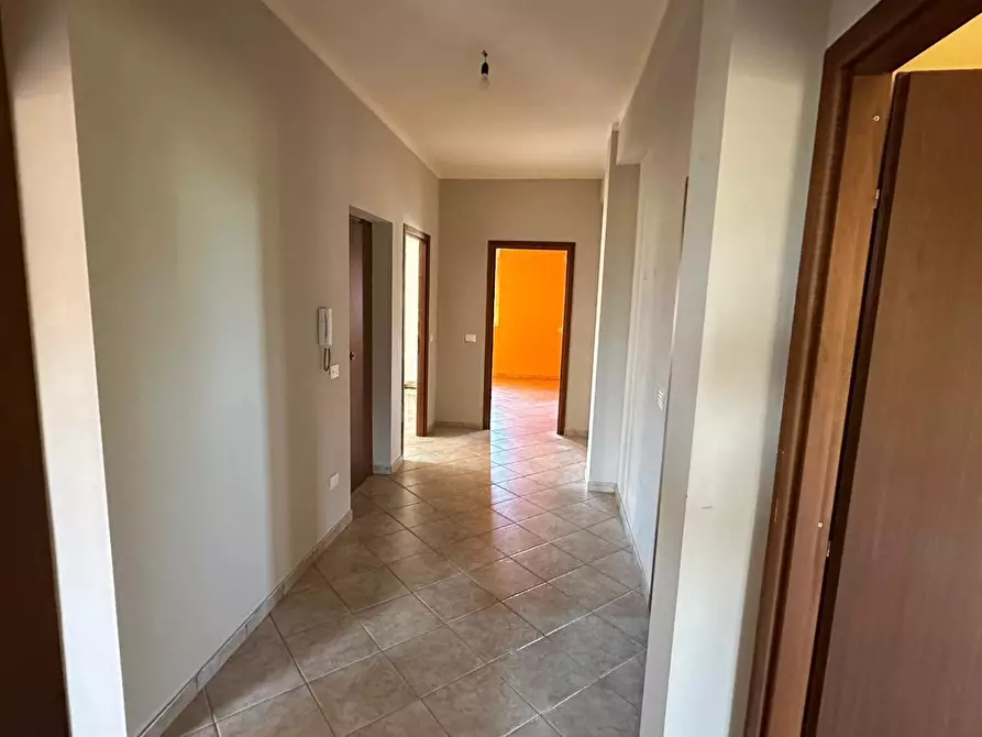 Immagine 8 di Pentalocale in vendita  in Via ST 31 39 a Palermo