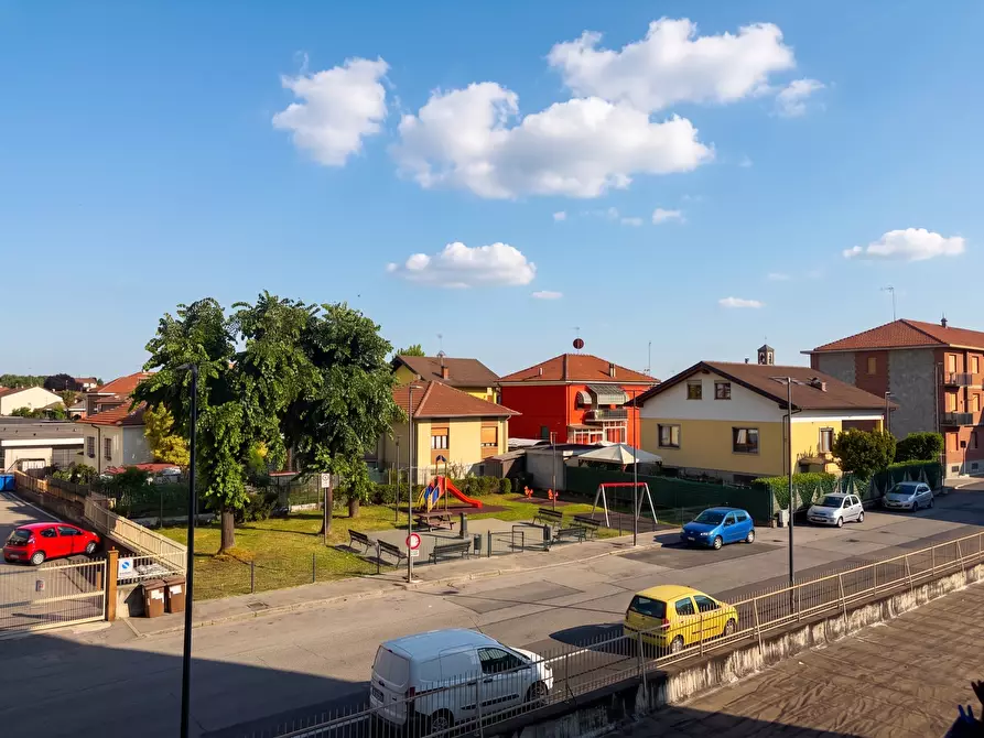 Immagine 12 di Trilocale in vendita  in Viale Papa Giovanni XXIII 15 a Beinasco