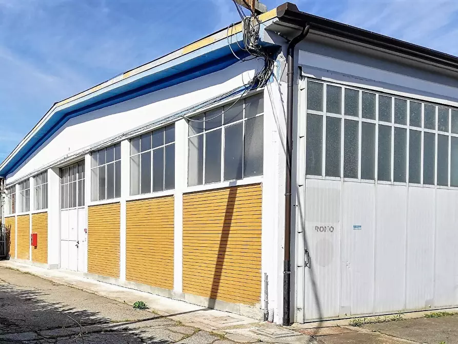 Immagine 13 di Attività artigianale in vendita  in Via Don Pietro Giordano a Orbassano