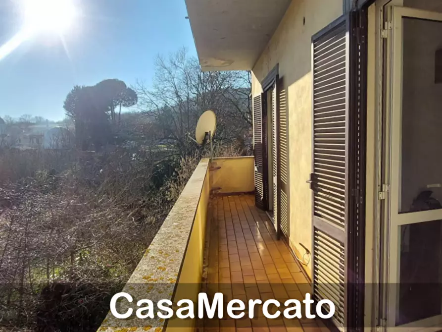 Immagine 19 di Trilocale in vendita  in Via Calabria a Rocca Di Papa