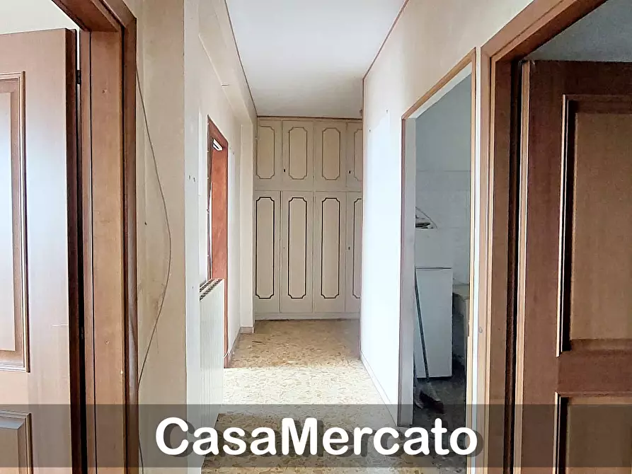 Immagine 13 di Appartamento in vendita  in Via Roma a Rocca Di Papa