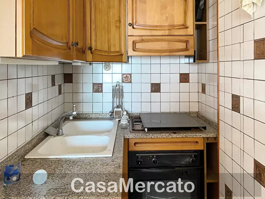 Immagine 14 di Trilocale in vendita  in via Ariccia a Rocca Di Papa