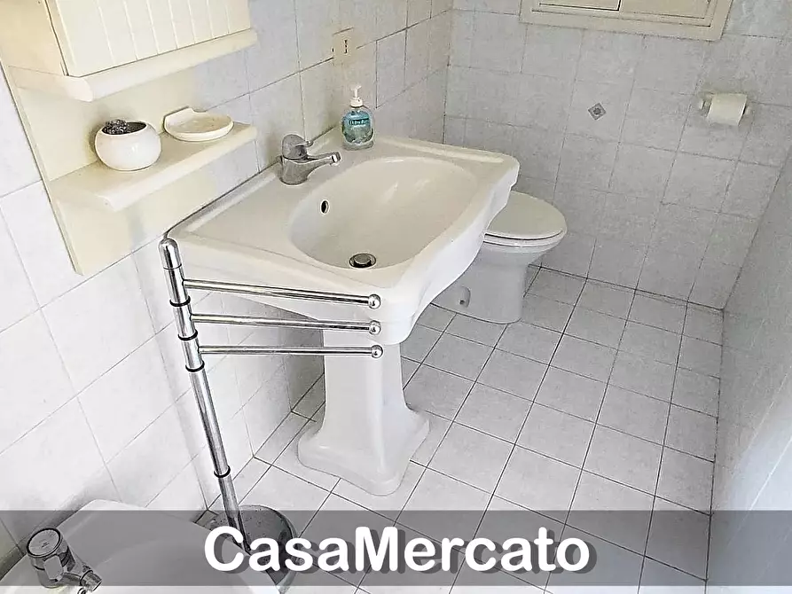 Immagine 23 di Trilocale in vendita  in Via della Pineta a Rocca Priora