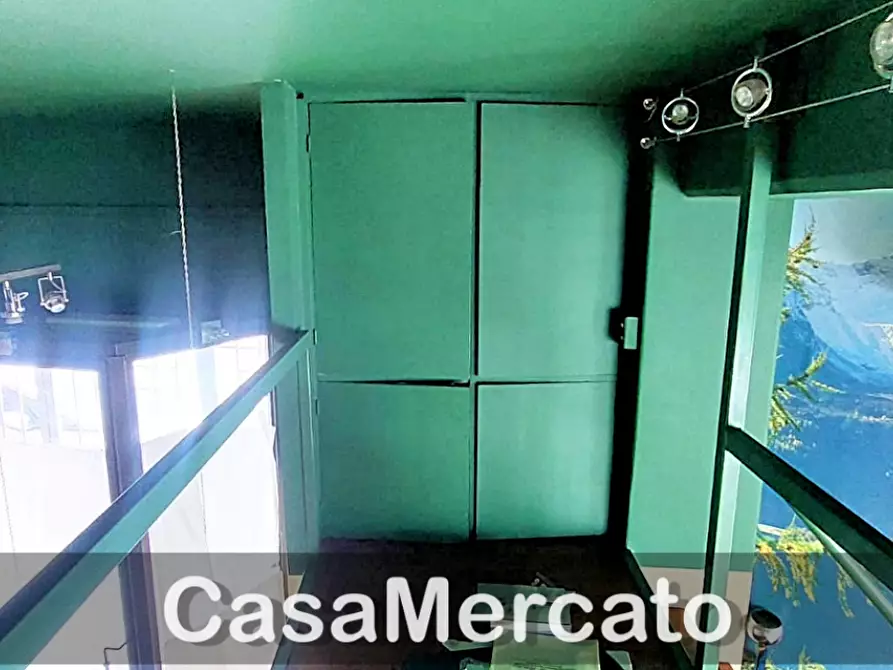 Immagine 11 di Locale commerciale in affitto  in Via Frascati a Rocca Di Papa