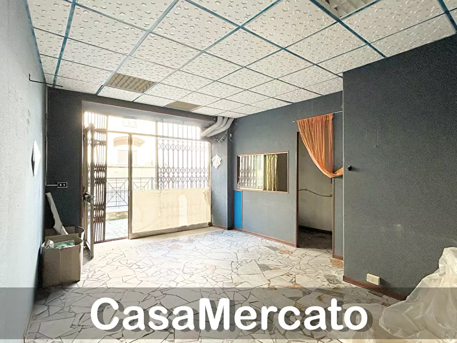 Immagine 3 di Locale commerciale in vendita  a Rocca Di Papa
