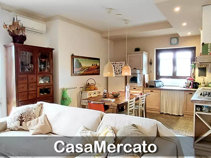 Immagine 5 di Trilocale in vendita  in Via Nettunense a Albano Laziale