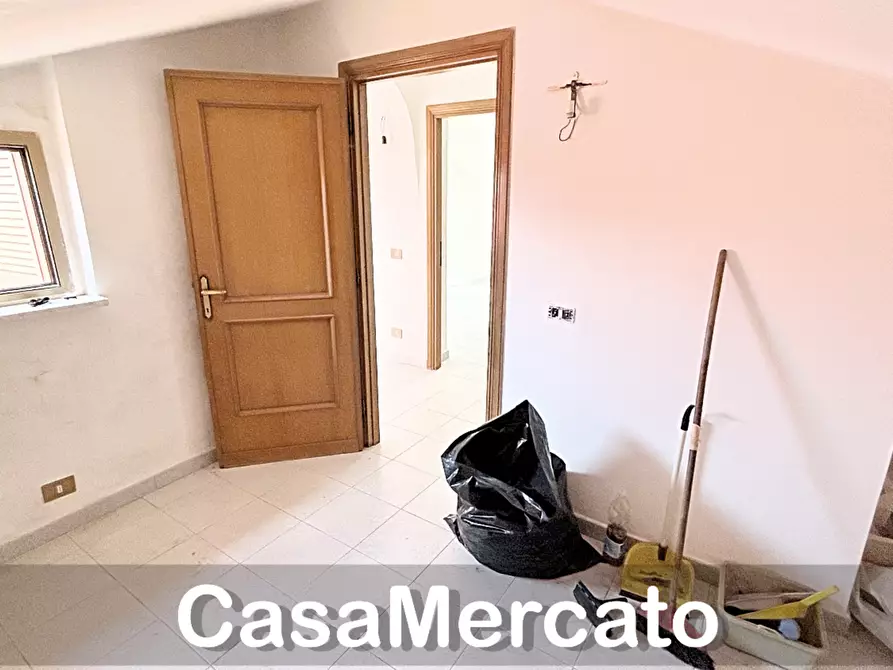 Immagine 11 di Mansarda in vendita  a Rocca Di Papa