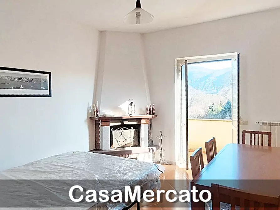 Immagine 4 di Trilocale in vendita  in Via Calabria a Rocca Di Papa