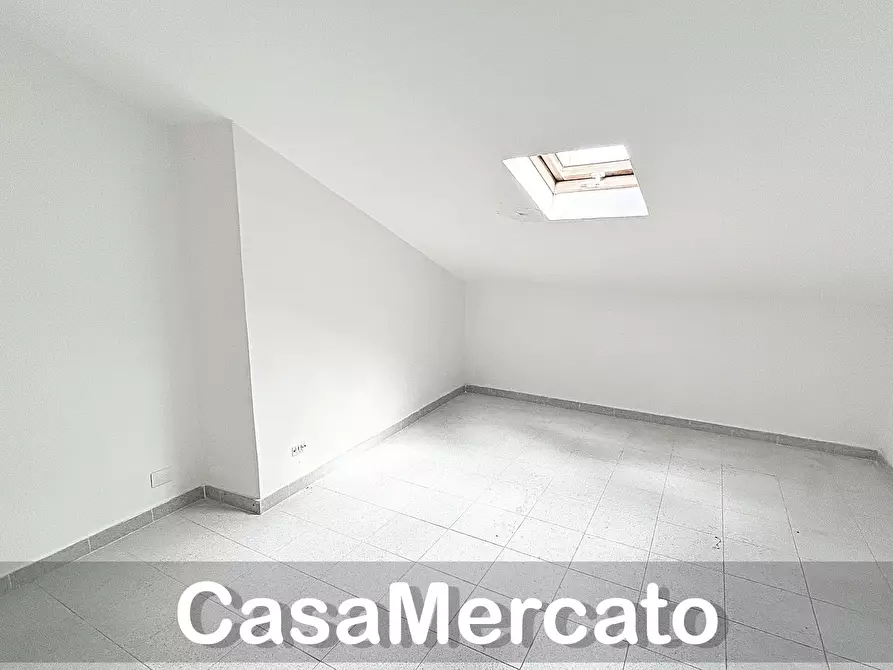 Immagine 12 di Mansarda in vendita  a Rocca Di Papa
