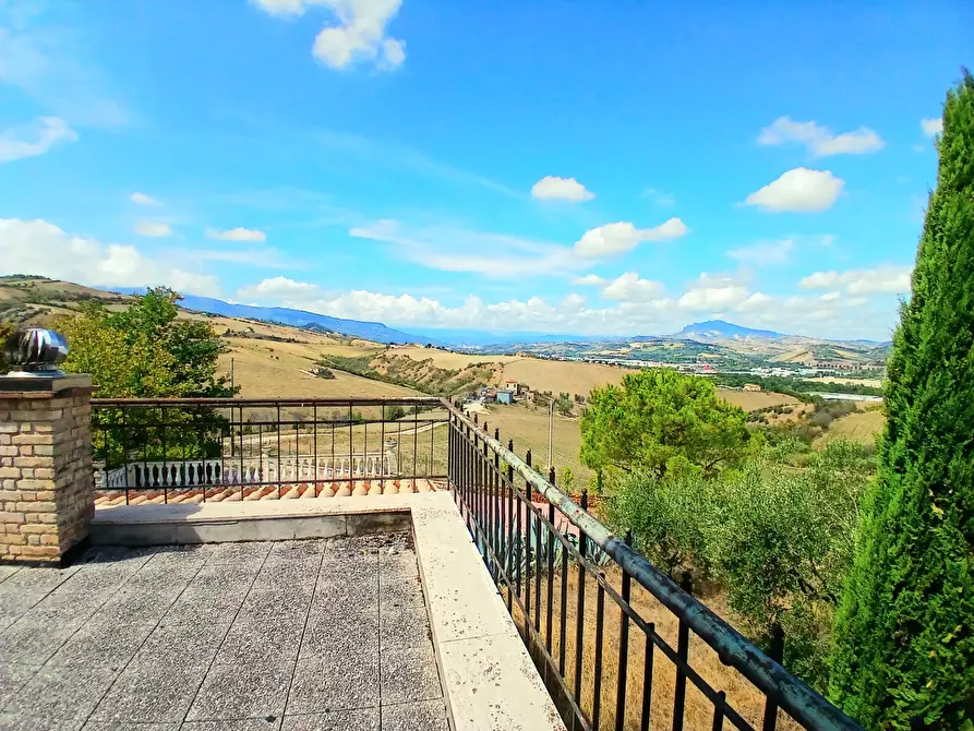 Immagine 78 di Casa indipendente in vendita  a Ancarano