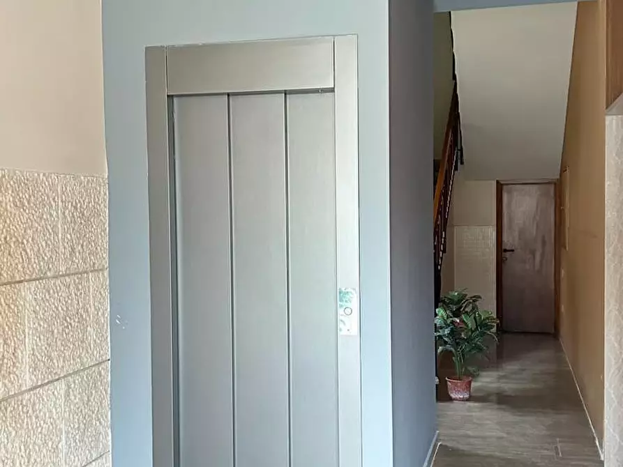 Immagine 15 di Appartamento in affitto  a Venarotta