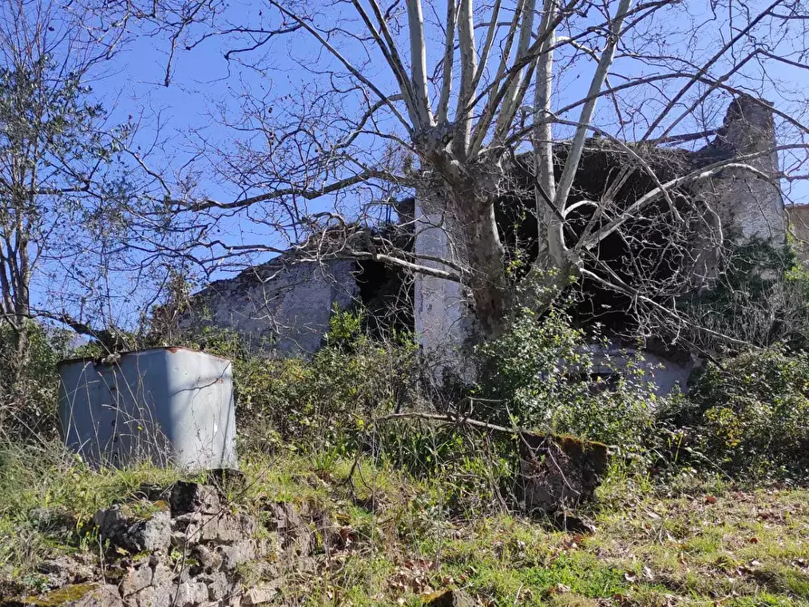 Immagine 6 di Palazzo in vendita  a Fisciano