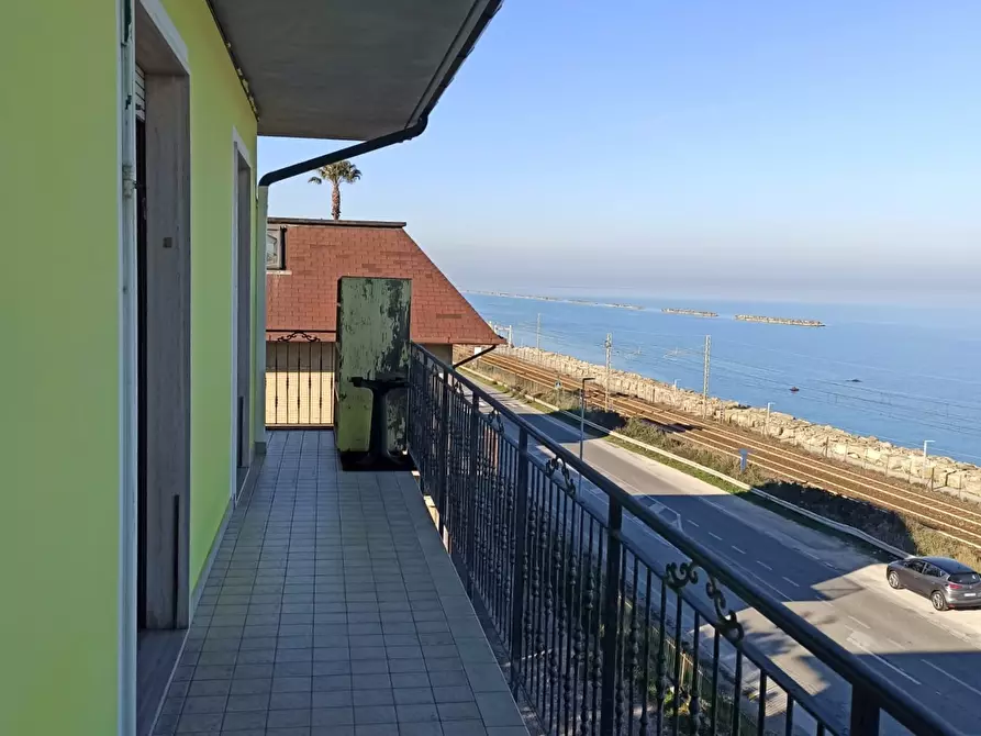 Immagine 7 di Appartamento in vendita  a Grottammare