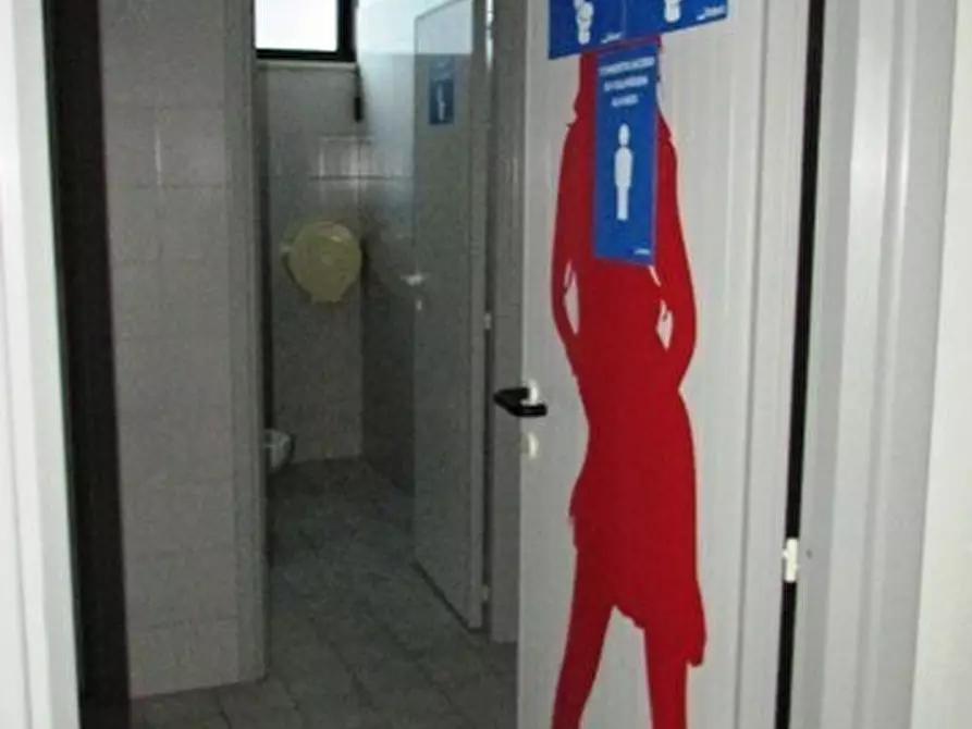 Immagine 32 di Capannone industriale in affitto  in Via Leonardo Da Vinci a San Benedetto Del Tronto