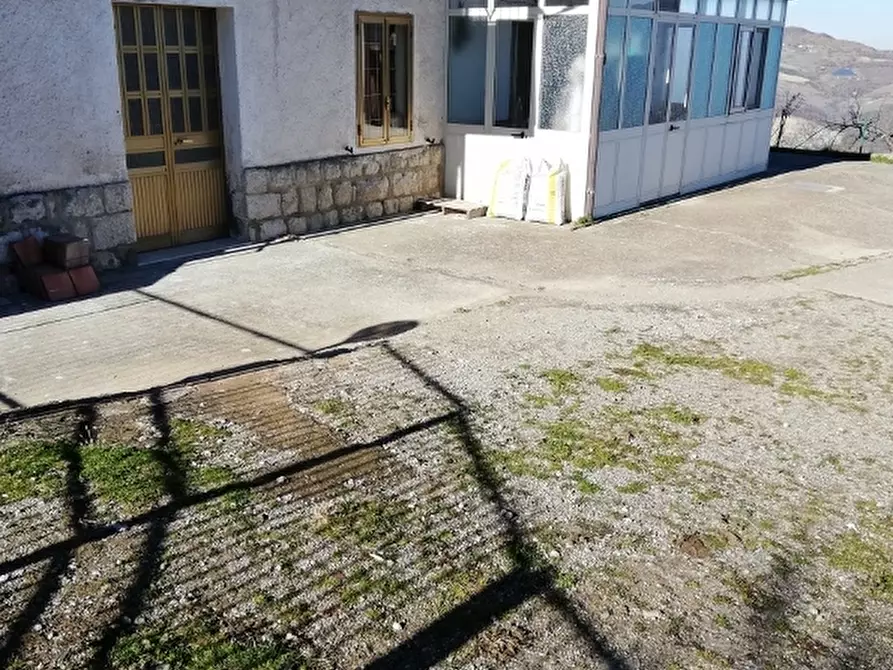 Immagine 4 di Rustico / casale in vendita  a San Fele