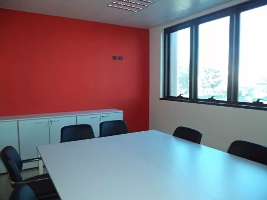 Immagine 4 di Ufficio in vendita  a San Benedetto Del Tronto