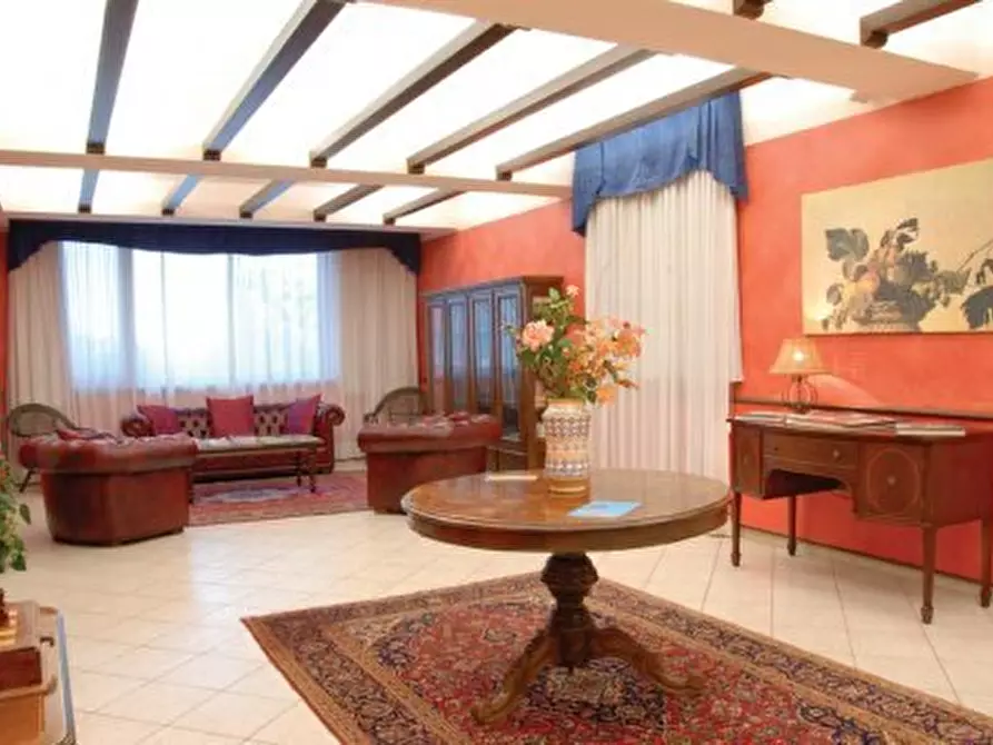 Immagine 14 di Albergo/B&B/Residence in vendita  a Ripatransone