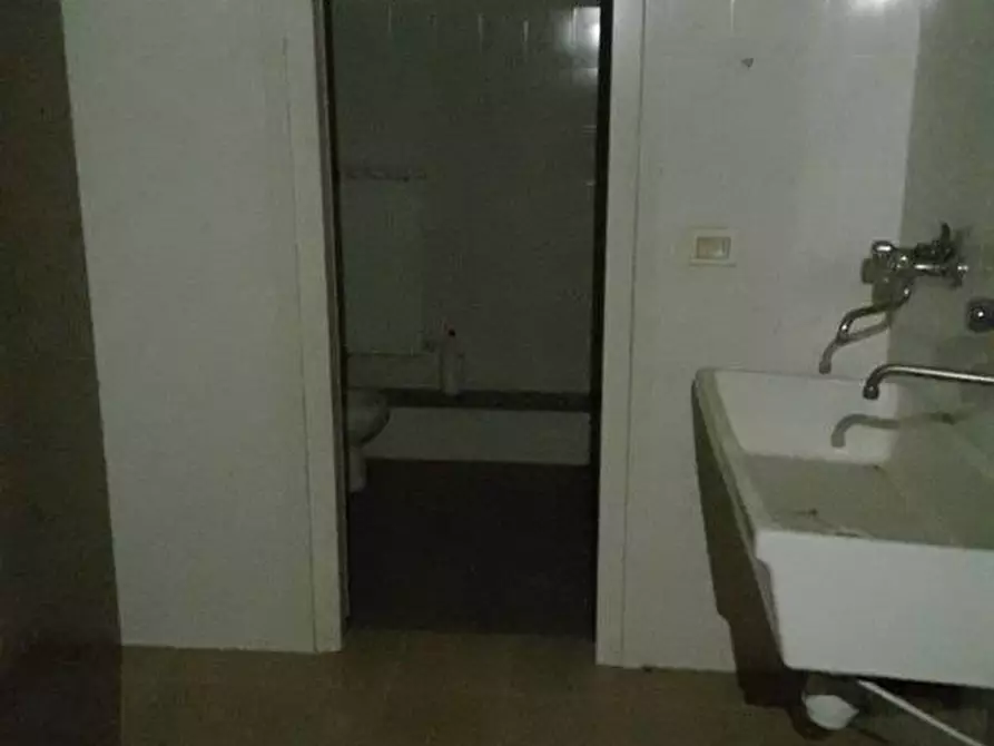 Immagine 3 di Laboratorio in vendita  a San Benedetto Del Tronto