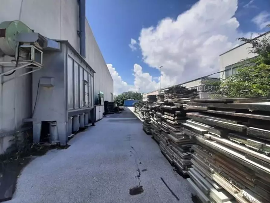 Immagine 5 di Capannone industriale in vendita  in via del Commercio 7 a Castelplanio