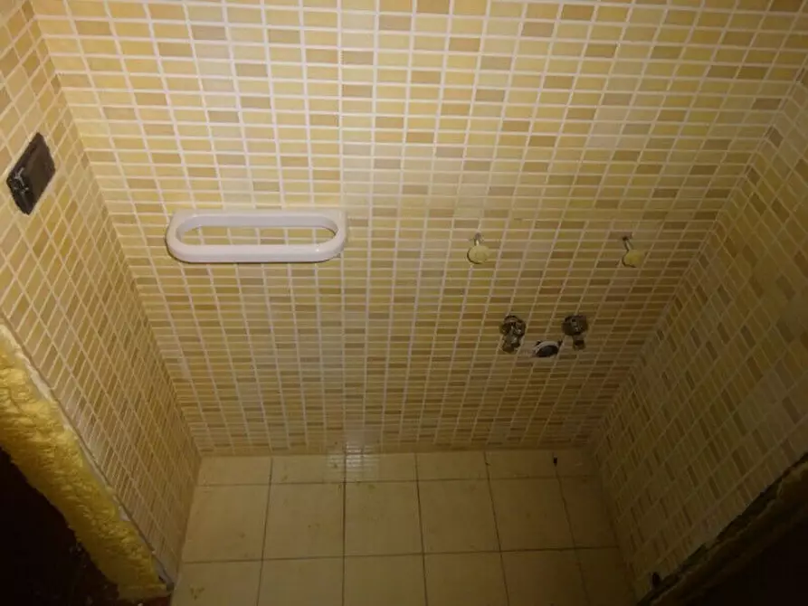 Immagine 5 di Locale commerciale in vendita  a Potenza Picena