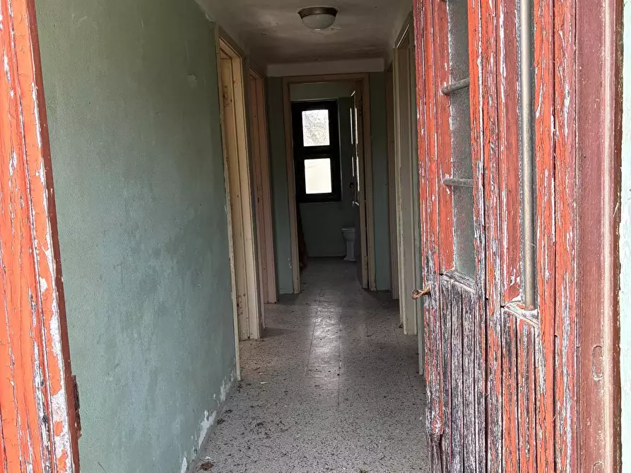 Immagine 27 di Rustico / casale in vendita  a Carassai