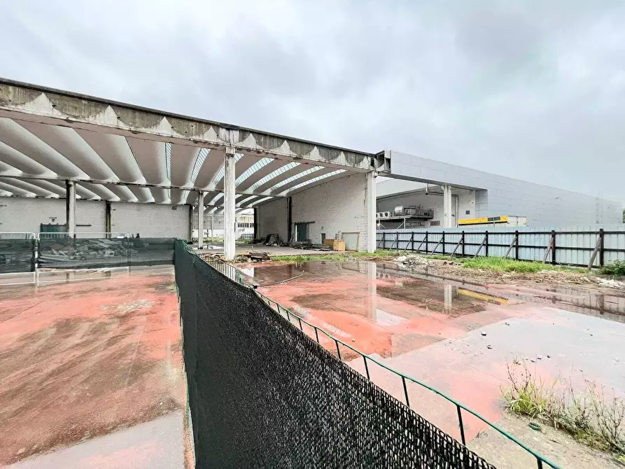 Immagine 6 di Capannone industriale in vendita  a Ascoli Piceno