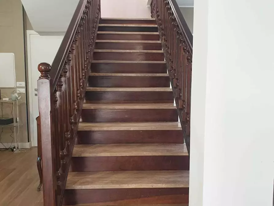 Immagine 25 di Casa indipendente in vendita  a Ascoli Piceno