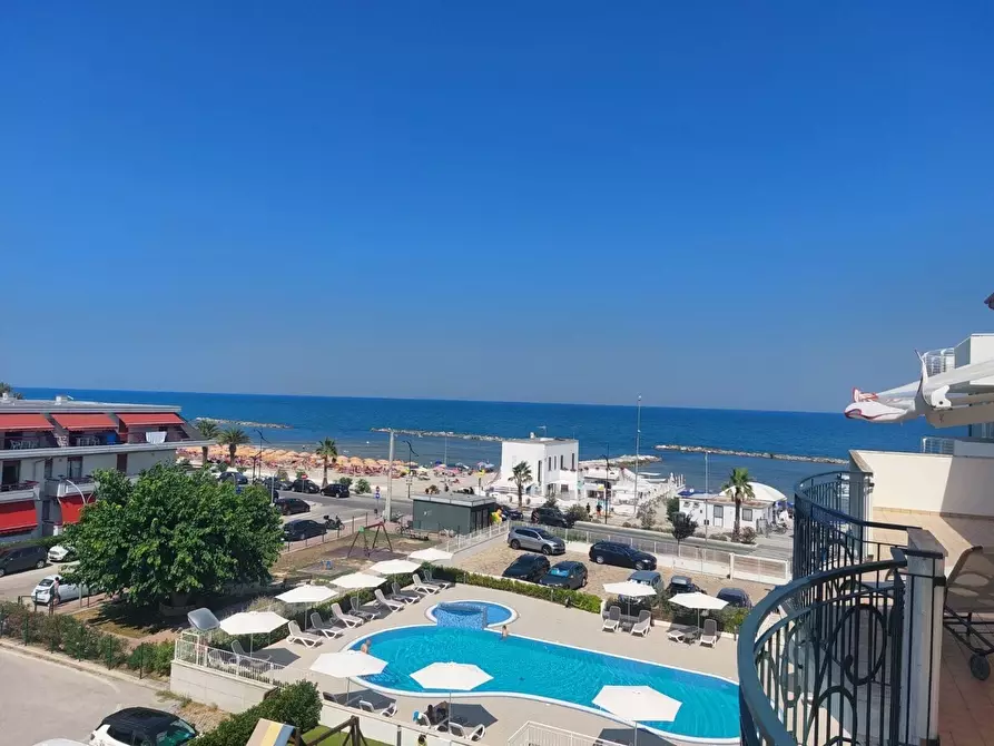 Immagine 5 di Appartamento in vendita  a Martinsicuro