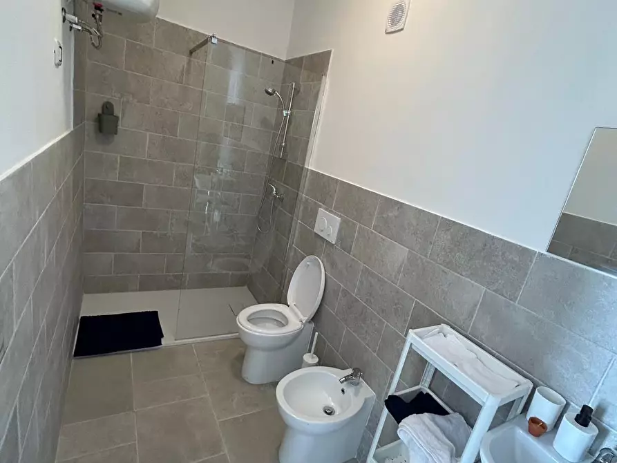 Immagine 26 di Casa vacanze in vendita  a Pulsano