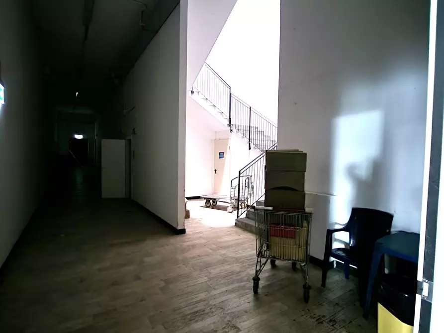 Immagine 23 di Palazzo in vendita  a Colonnella