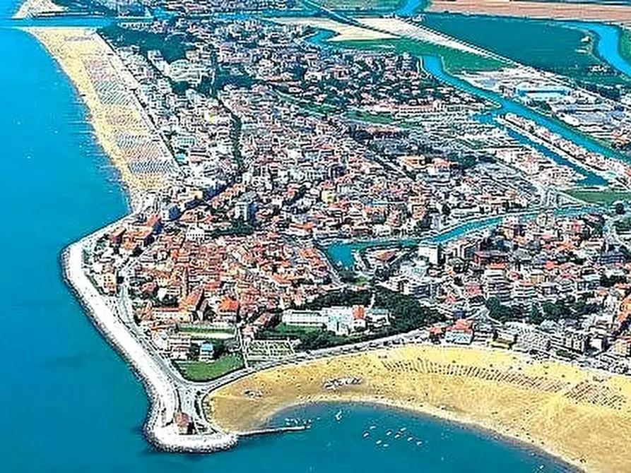 Immagine 1 di Albergo/B&B/Residence in vendita  a Caorle