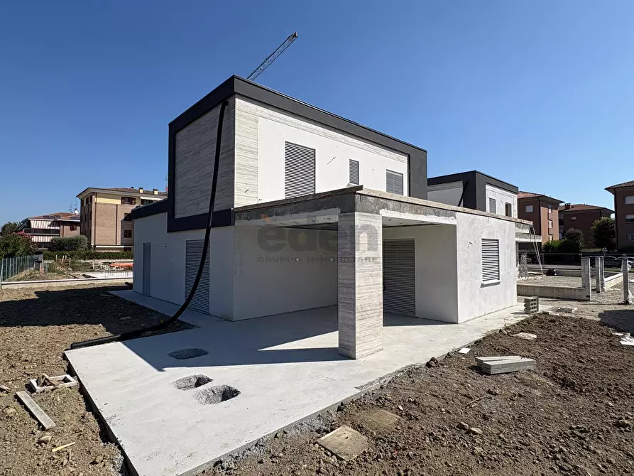 Immagine 5 di Villa in vendita  in Via Pietro Melecchi SNC a Castelfranco Emilia