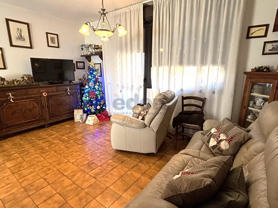 Immagine 43 di Trilocale in vendita  in STRADA DI SALICETO PANARO 211 a Modena