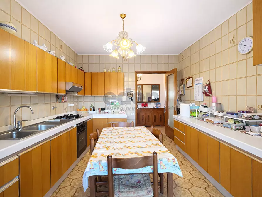 Immagine 8 di Quadrilocale in vendita  in Via Giovanni Lagrange 36 a Modena