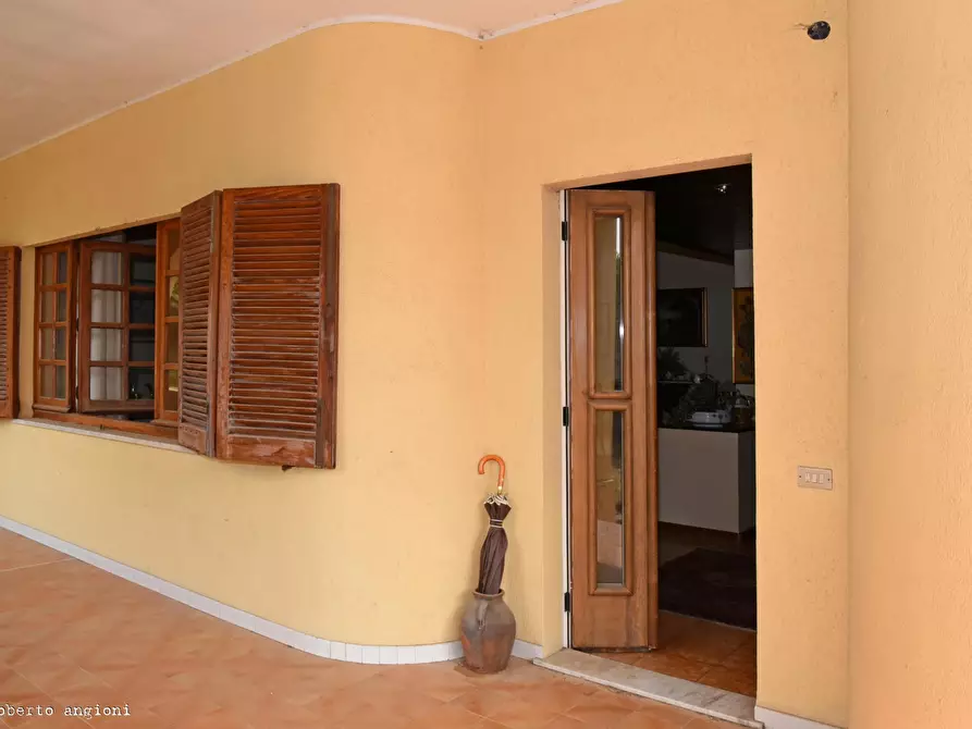 Immagine 6 di Casa bifamiliare in vendita  a Quartu Sant'elena