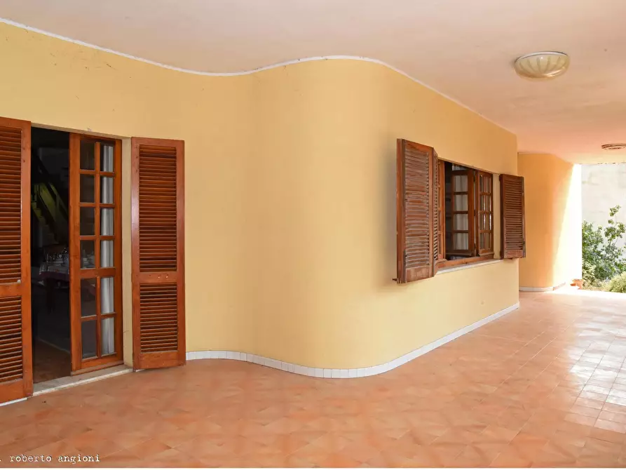 Immagine 7 di Casa bifamiliare in vendita  a Quartu Sant'elena