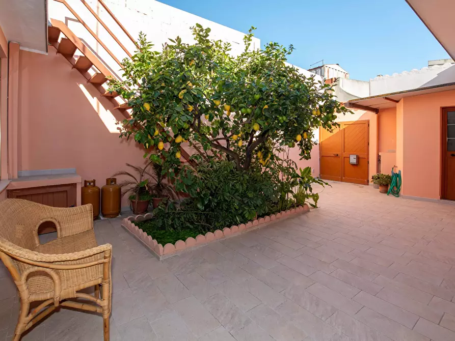 Immagine 2 di Casa indipendente in vendita  a Quartucciu