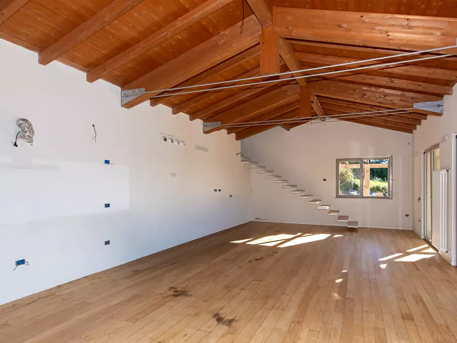 Immagine 18 di Villa in vendita  a Soleminis