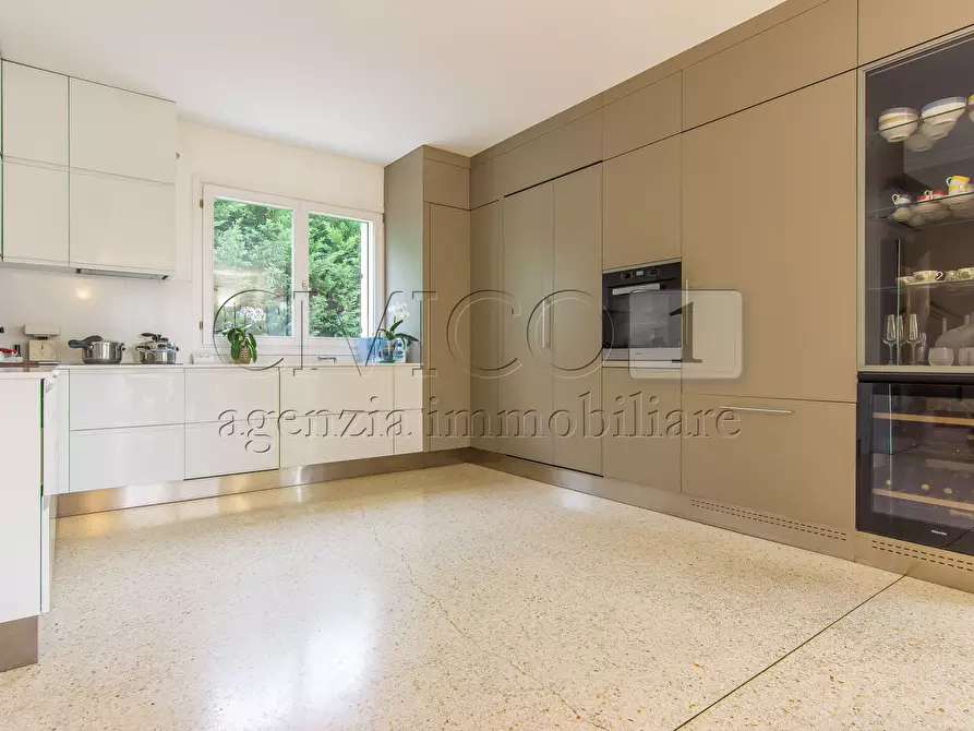 Immagine 7 di Casa bifamiliare in vendita  a Vicenza
