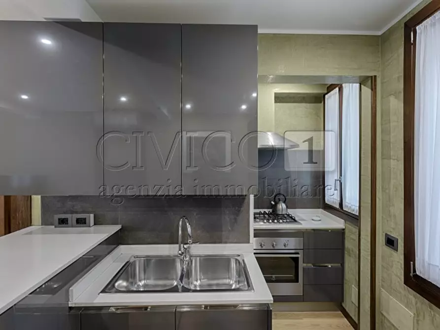 Immagine 10 di Appartamento in affitto  in San Marco a Venezia